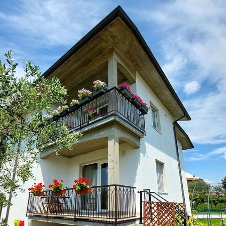 Villa Dolcitalia Tra Gardaland E Le Terme Di Cola Lazise エクステリア 写真